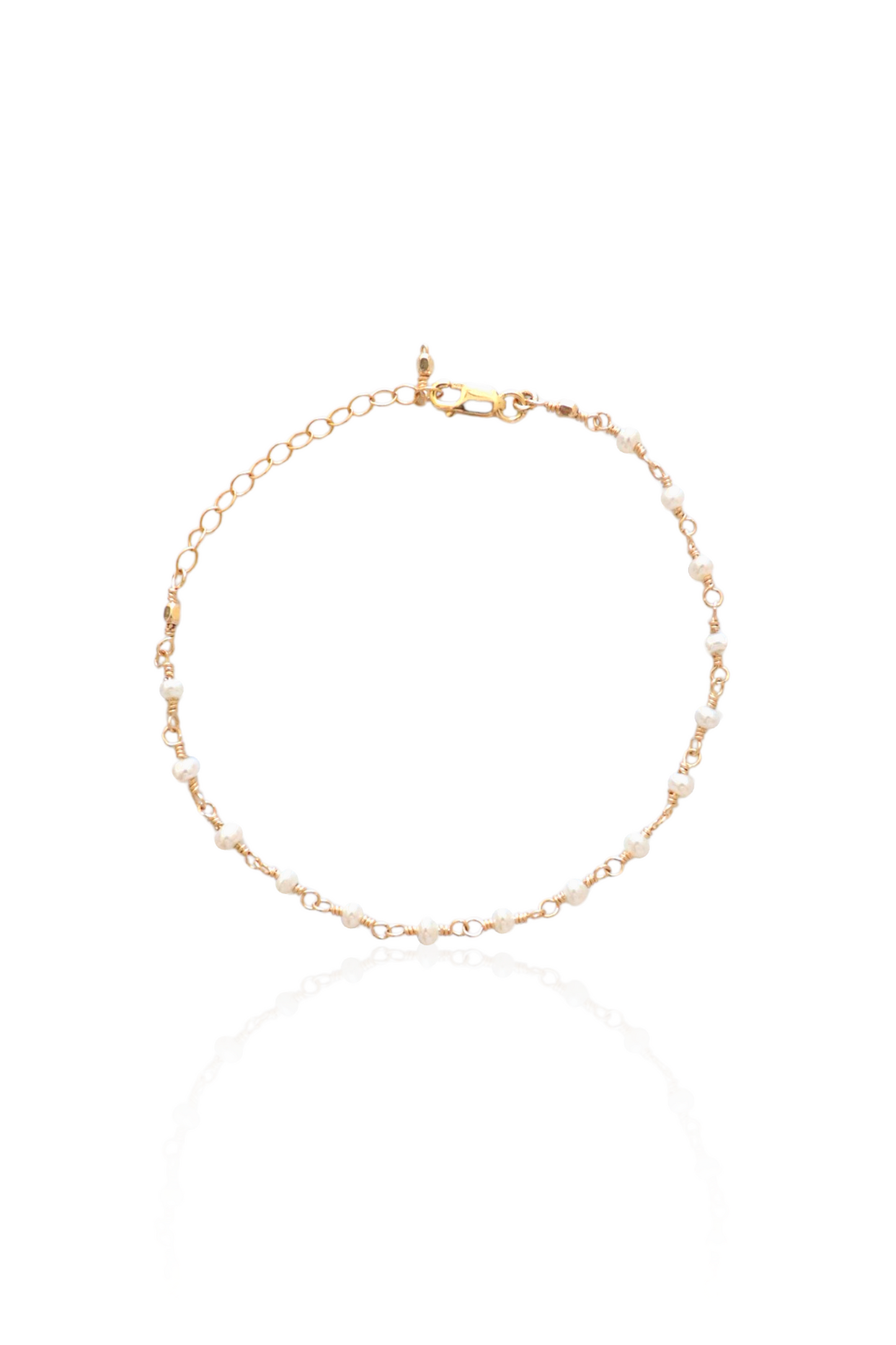 Dainty Pearl Gold Bracelet